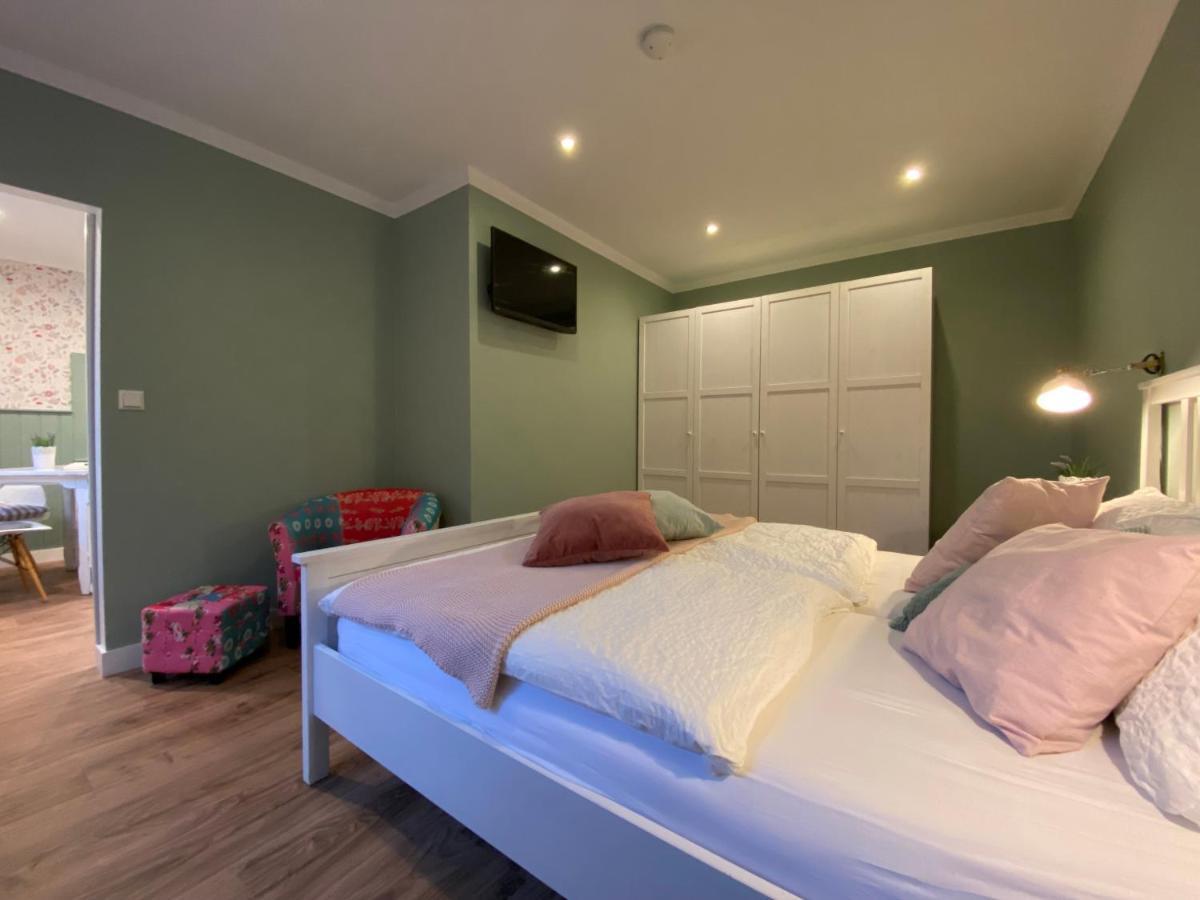 דירות Forst an der Weinstrasse Bed N Riesling מראה חיצוני תמונה