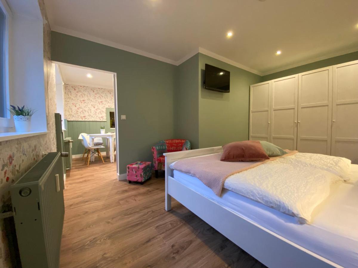 דירות Forst an der Weinstrasse Bed N Riesling מראה חיצוני תמונה